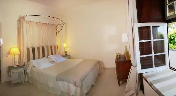 מלון Isla Baja 4*